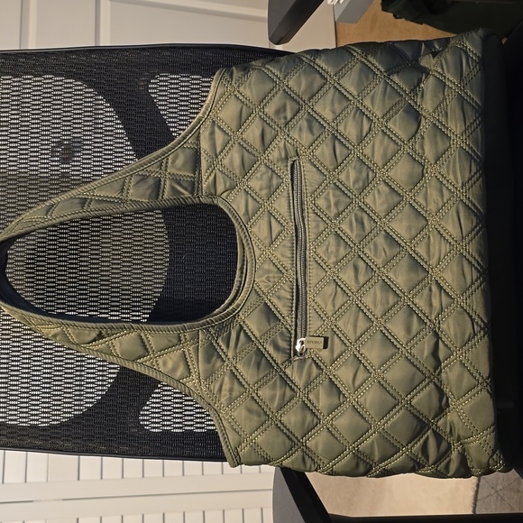 IHKWIP Quilted Everyday Shopper Tote - Picture 2 of 7